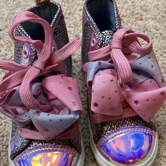 Girls toddlers size 11 Nickelodeon JoJo mermaid high top sneakers. - Picture 10 of 10